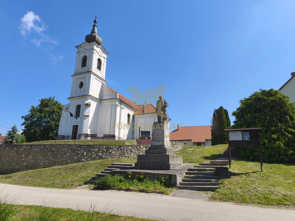 Építési telek eladó Balatonfőkajár szívében
